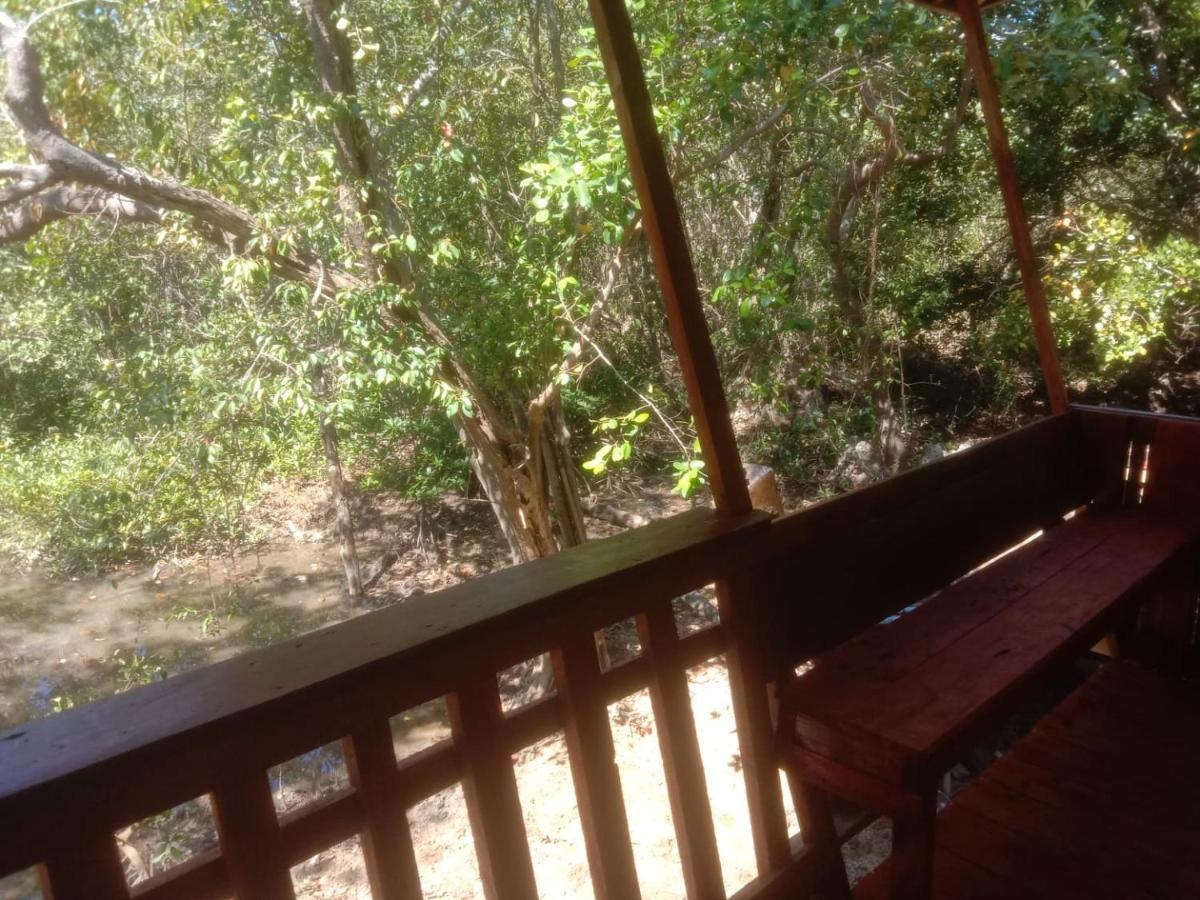 9Sathanee Ko Lanta Buitenkant foto